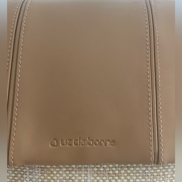 LIZ CLAIBORNE Woven Straw Shoulder Handbag Purse - Picture 2 of 6